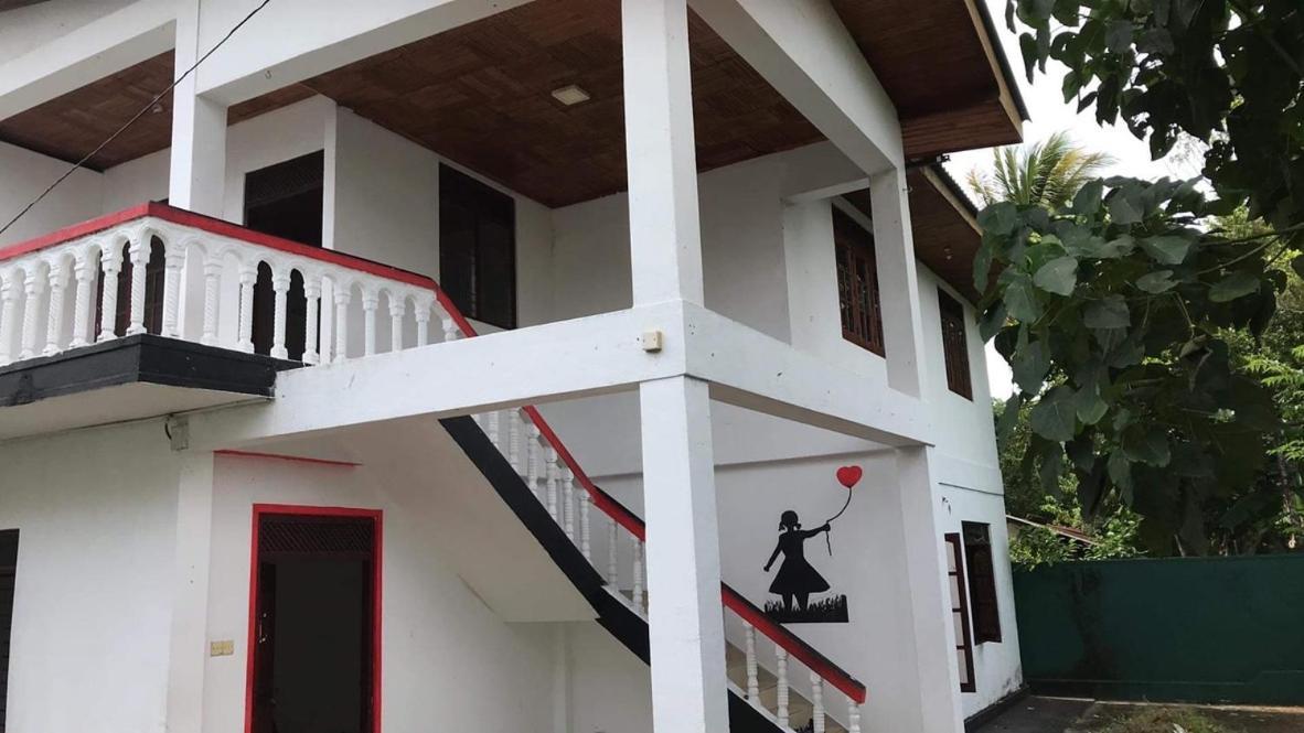 Everest Rooms พิลิยันเดเล ภายนอก รูปภาพ